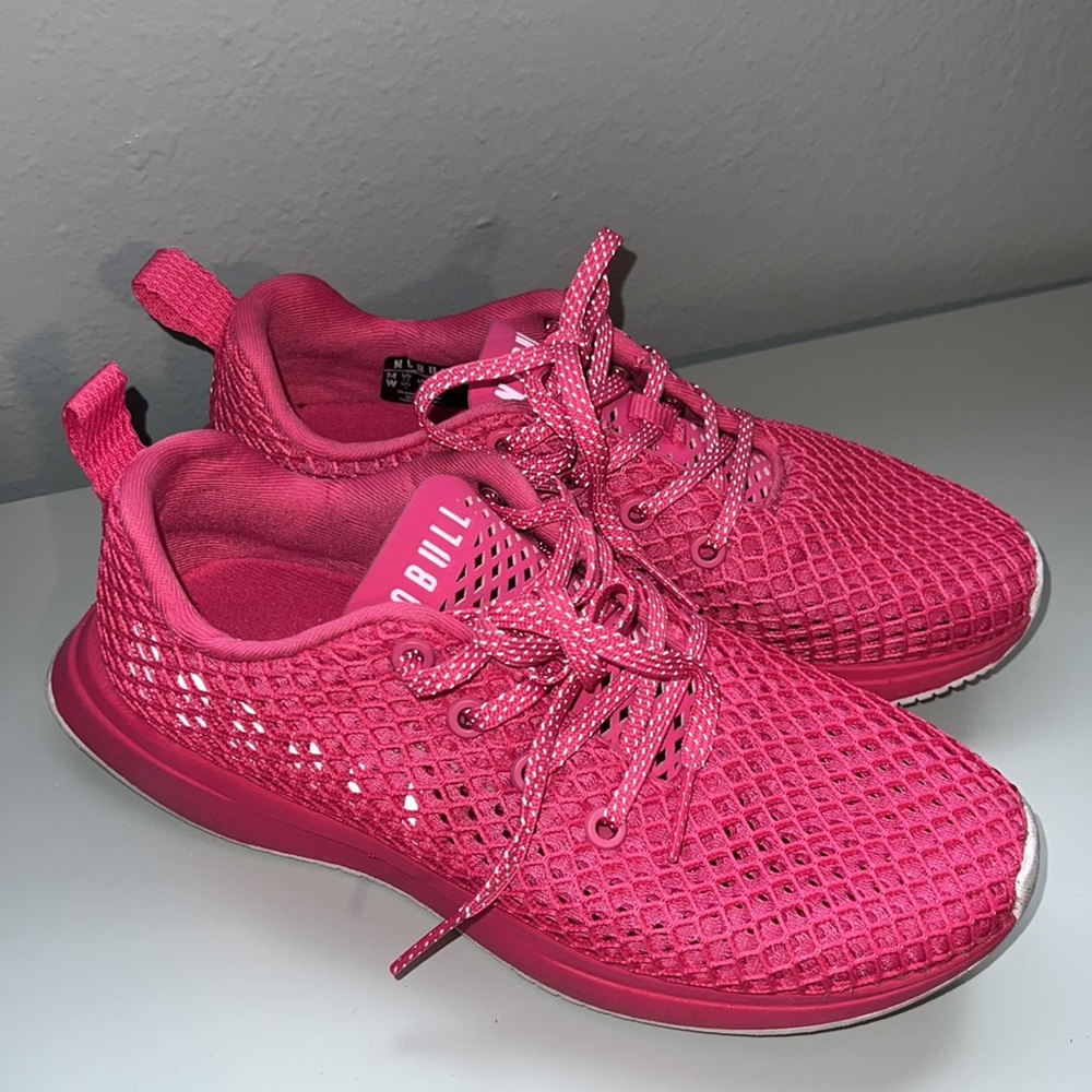 Neon Pink Mesh Runner No Bull size 7. Great workout sneaker